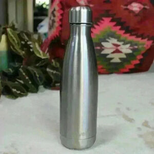 S'WELL Stainless Steel 17 oz Triple Layered Vacuum Insulated Silver Water Bottle